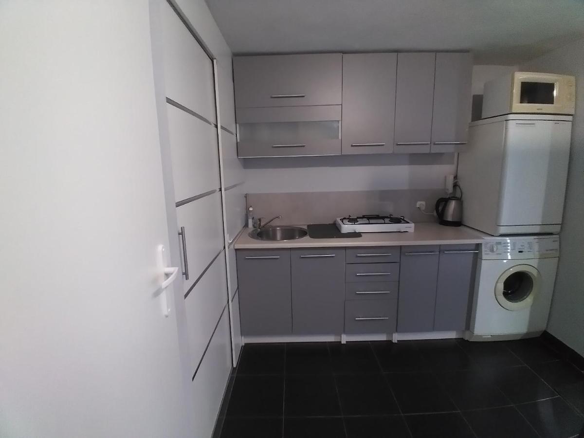 Pokoje Goscinne U Oksany Łagów Buitenkant foto