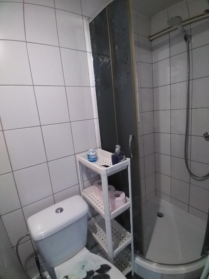 Pokoje Goscinne U Oksany Łagów Buitenkant foto